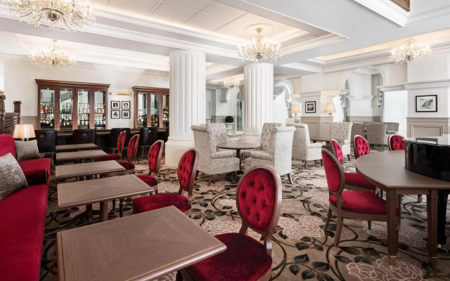 Takarazuka Hotel