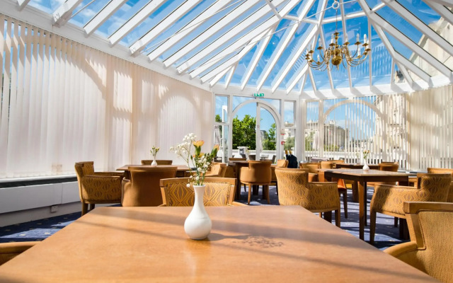 Abbey Lawn Hotel