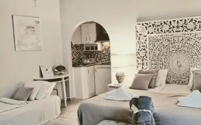 Le Grand Bleu Studios & Apartments