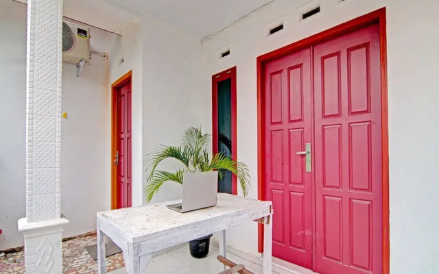 SPOT ON 91950 Guest House TekNong Syariah