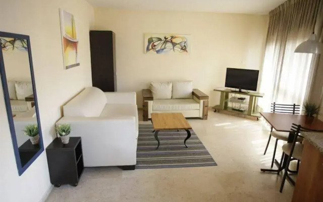 Dizengoff Beach Apartments