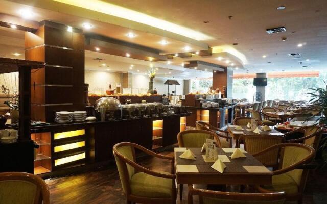 Hotel Pangrango 3
