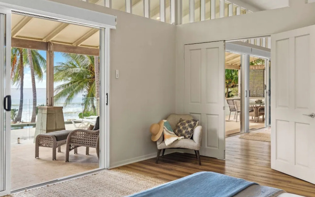 Oceans Edge Beach House At Oak Beach