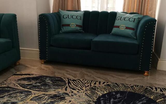 Remarkable 2-bed Apartment, Dar el Salam, Tanzania