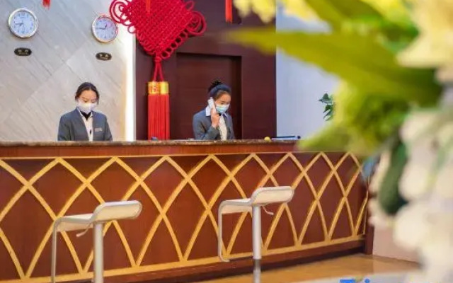 Kunming Baohai Mingzhu Hotel