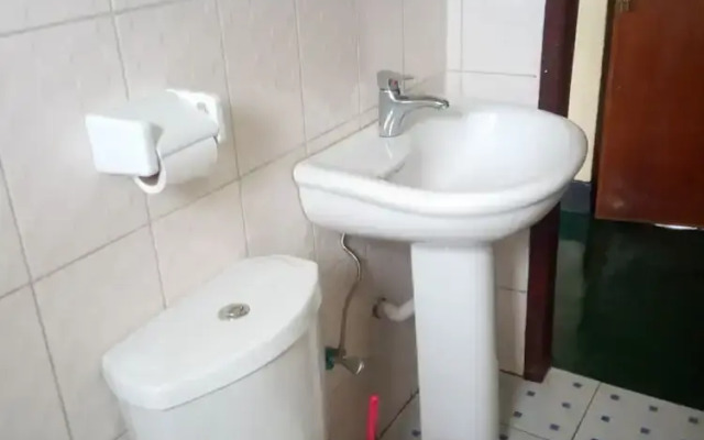 Fidos Guest House