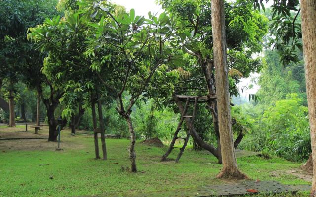 Dambulu Oya Family Park