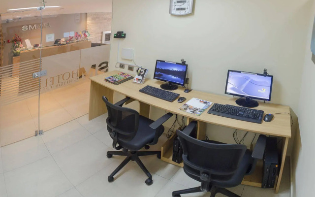 Sm Hotel And Business