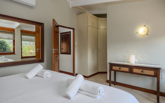 San Lameer Villa Rentals 3011