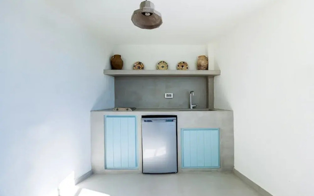 Big Blue Villa by Caldera Houses