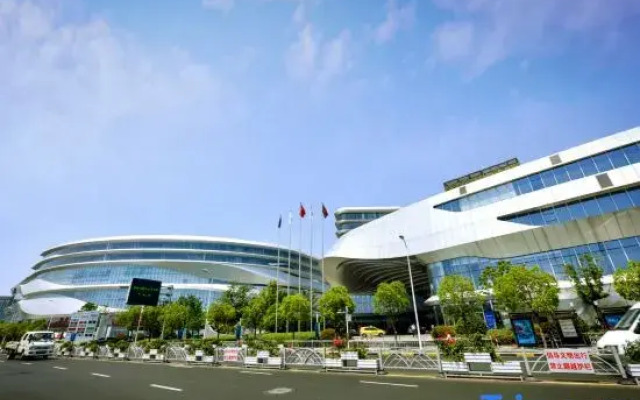 Yating Apartment (Shanghai National Convention and Exhibition Center Branch)