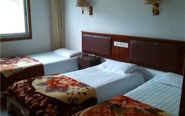 Lushan Minzheng Business Hotel