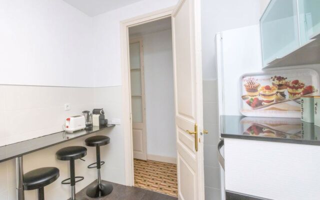 Eix.Dret:Roger de LLuria/Valencia