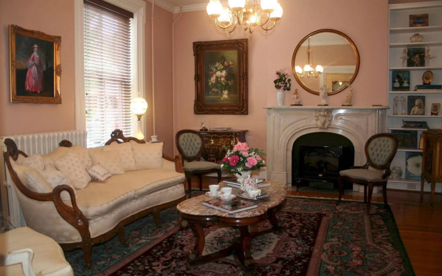 The Swope Manor Bed & Breakfast