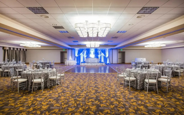 Crowne Plaza San Francisco Airport by IHG