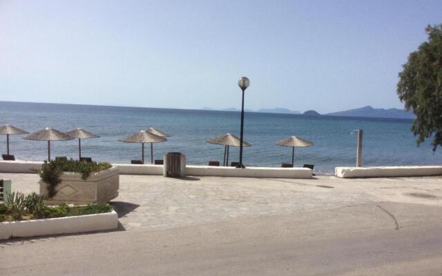 Fania 2 Rooms In Front Of The Sea