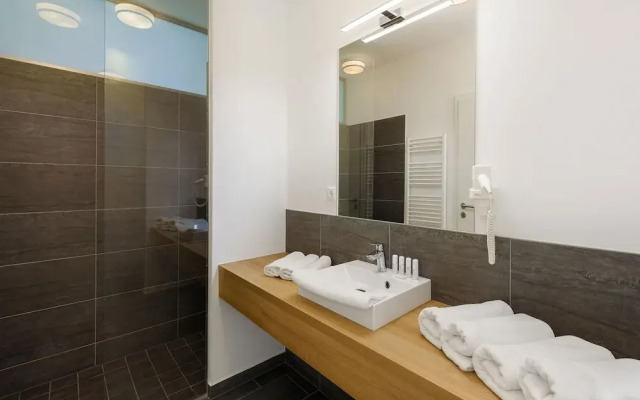 Elite Apartment in Lutzmannsburg With Garden