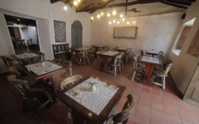 MIJA Restaurante y Hospedaje