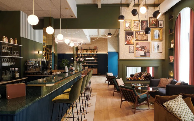 Square Lodge Hotel La Roche Sur Yon - Handwritten Collection