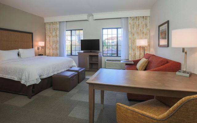 Hampton Inn And Suites Camarillo