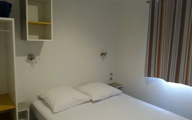 Camping Du Pont D'Avignon
