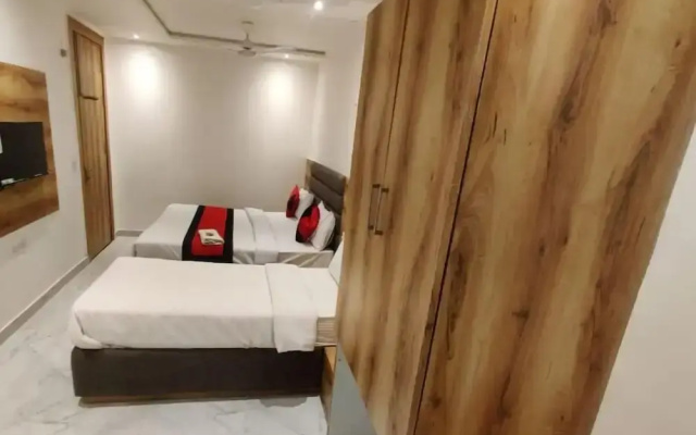Hotel Ravi Palace