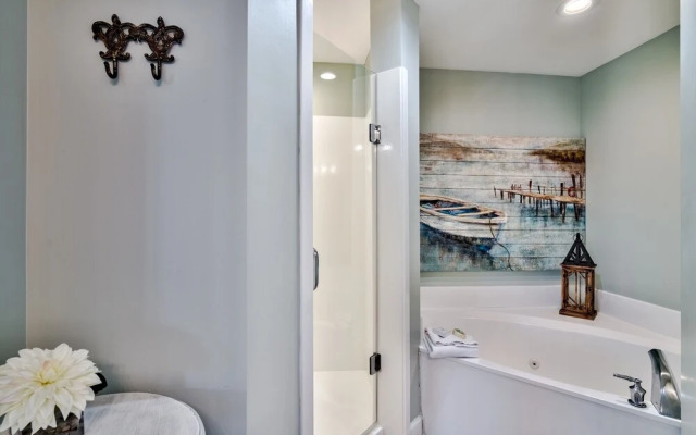 Sterling Palace Water Views Private Beach Access