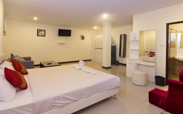 Royal Q&D Suites Hotel