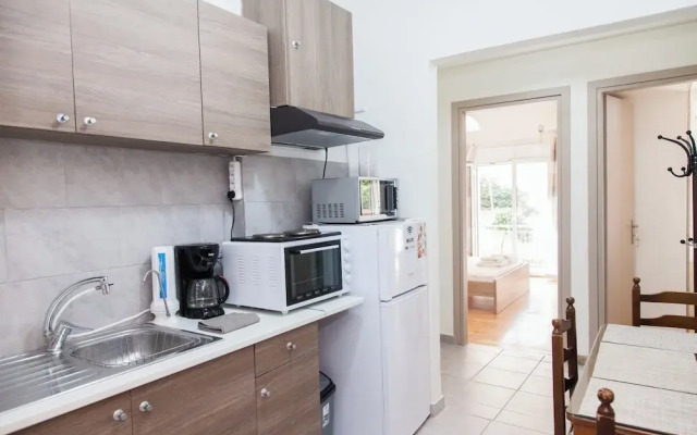 Cozy apt near Stavros Niarchos Park