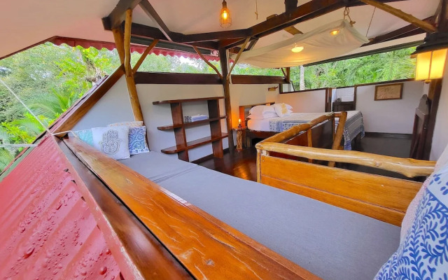 Casa Cayuco Eco-Adventure Lodge