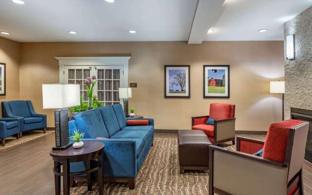 Comfort Inn & Suites Northern Kentucky