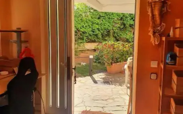 Beach Front Garden Studio in Voula No 2