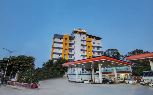 12 Star Hadapsar