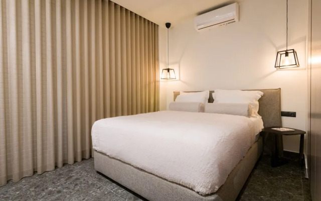 Luxury Apt Near the Beach Athens Riviera by Olon