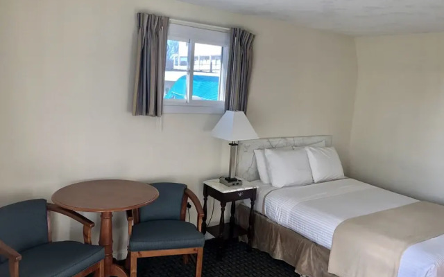 Sea Cliff House Motel