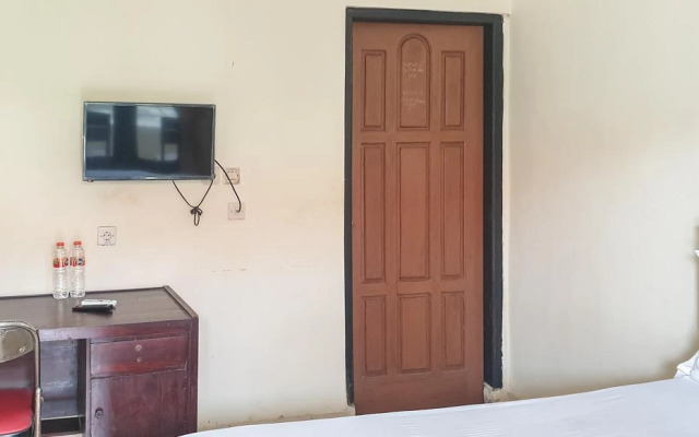 Rifaraz Syariah Hotel by OYO Rooms