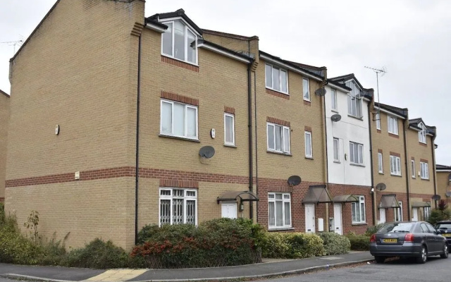 Thames view house