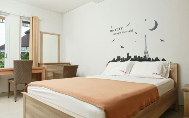 RedDoorz @ Gunung Soputan – Guest Rooms – Denpasar