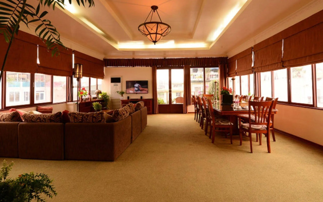 Artisan Boutique Hotel