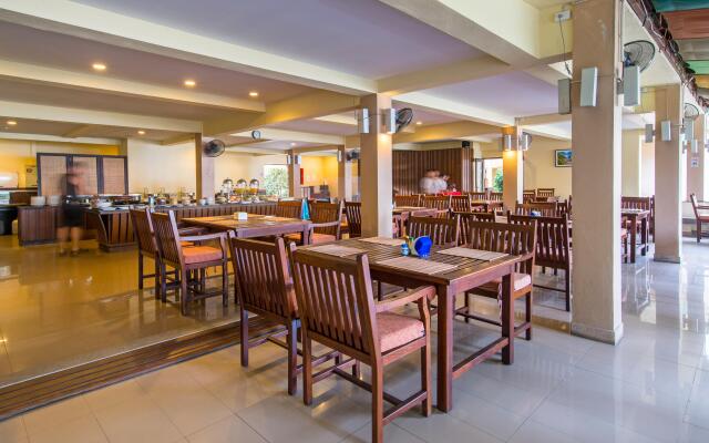 Lanta Pura Beach Resort (SHA Extra Plus)