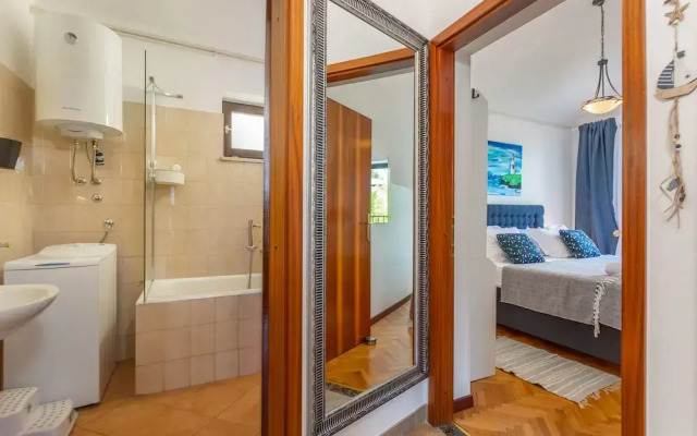 Bright 3-bedroom Apartment in Lovran