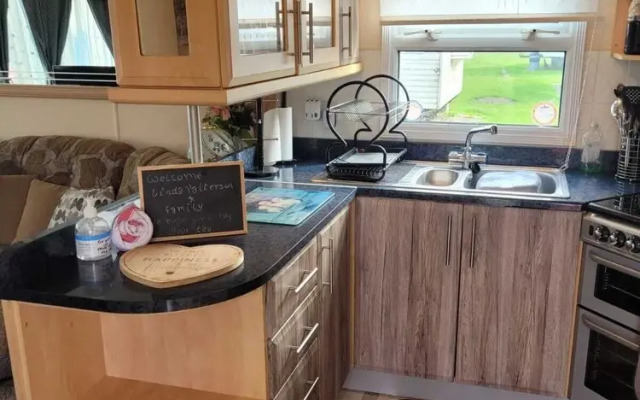 Discover Comfort Home From Home 8-birth Caravan