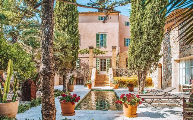 Yartan Boutique Hotel