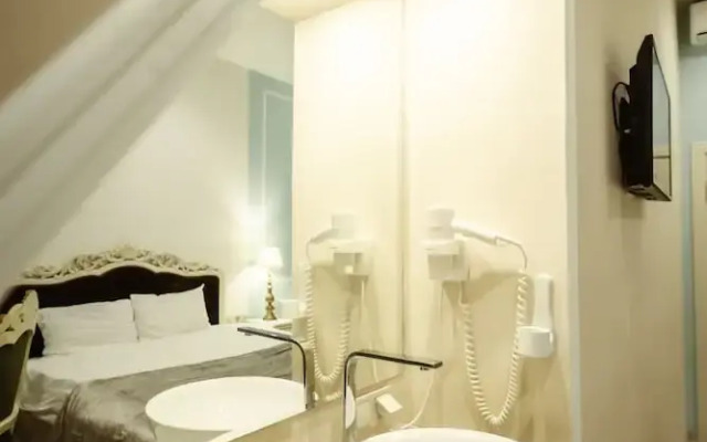 Royal Hotel De Paris
