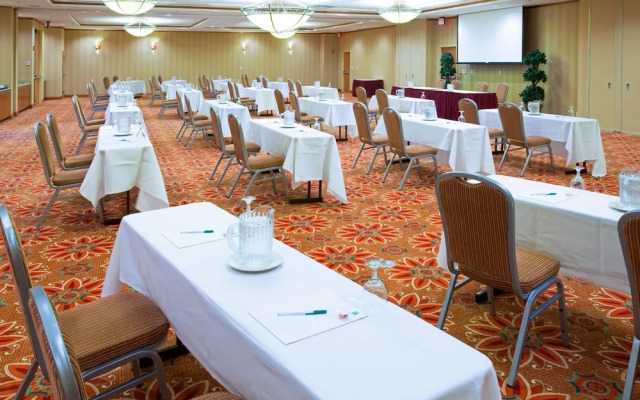 Delta Hotels Colonial Heights