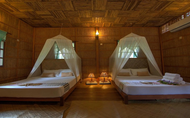 Palm Village Resort & Spa