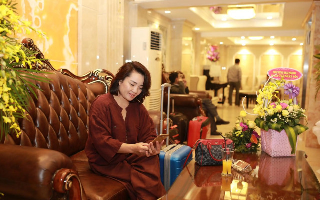 Little Hanoi Deluxe Hotel