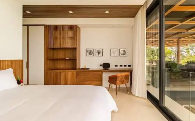 w Spectacular 4BR Villa in Costa Rica