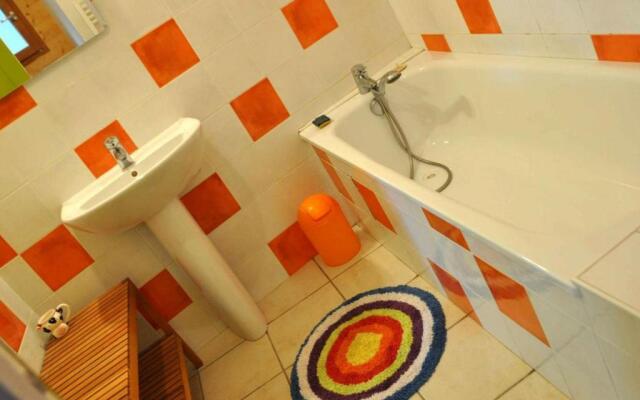 Gîte La Terrasse-sur-Dorlay, 6 pièces, 13 personnes - FR-1-496-72