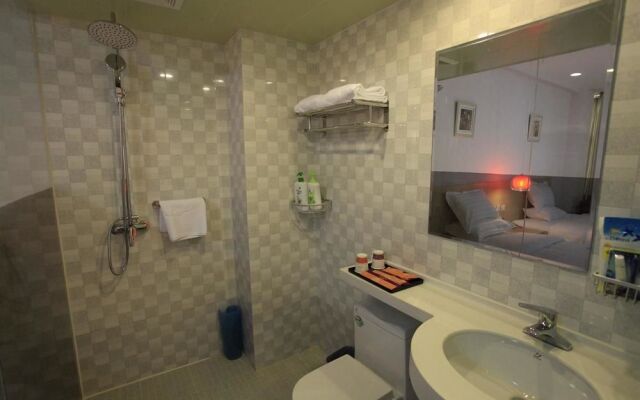 Traveler's Home Xiba Road Branch